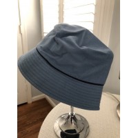 NWT Ladies Lord & Taylor Cotton Bucket Hat  Blue  eb-57355597